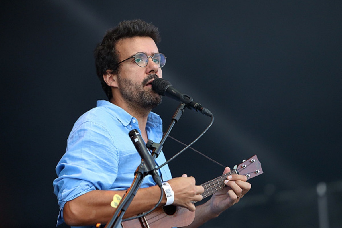 Miguel Araújo lança álbum surpresa