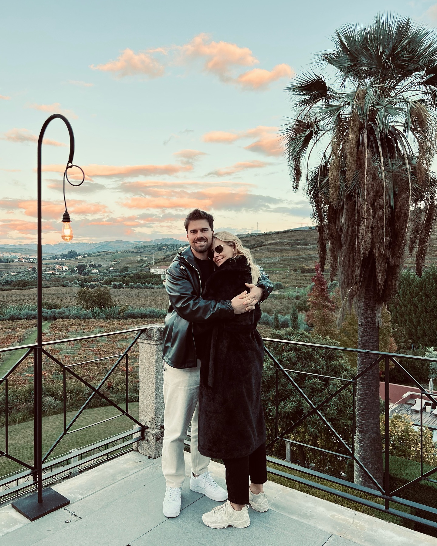 Os casacos de pelo como o de Cristina Ferreira são tendência forte. Veja estes 17 modelos perfeitos para o frio