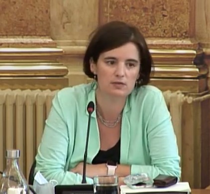 Se é dos que insultam nas redes sociais, cuidado. Governo quer controlar discursos de ódio online