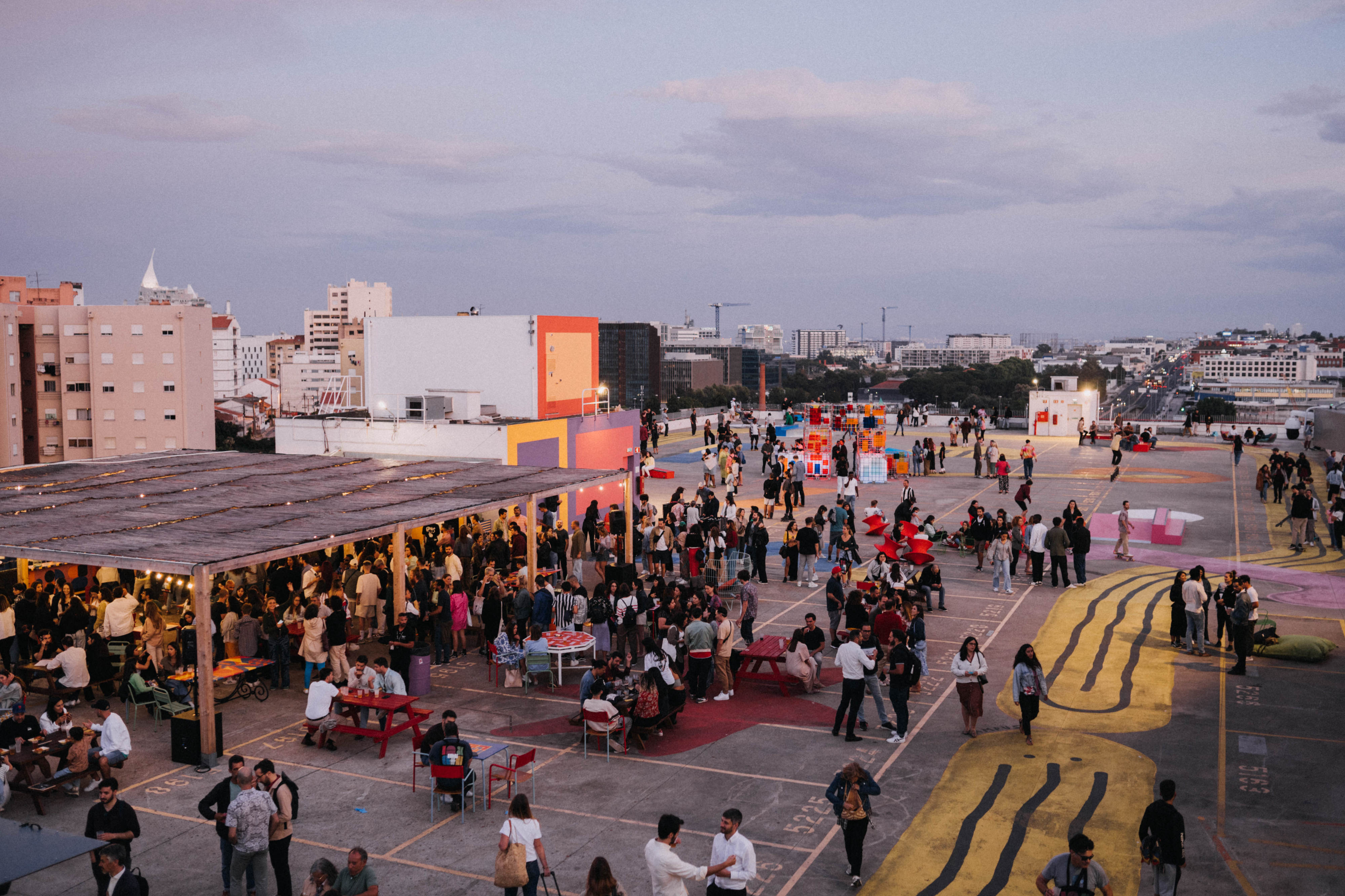 Este icónico rooftop de Lisboa vai fechar. Aproveite o fim de semana para queimar os últimos cartuchos