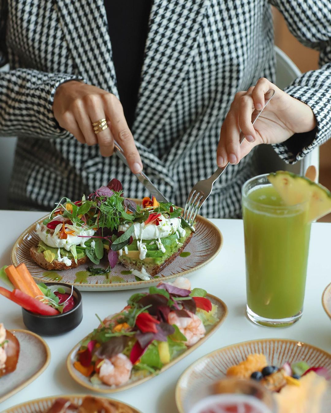 Há um novo brunch com pratos instagramáveis em Lisboa (e pode combiná-los com pacotes de spa)