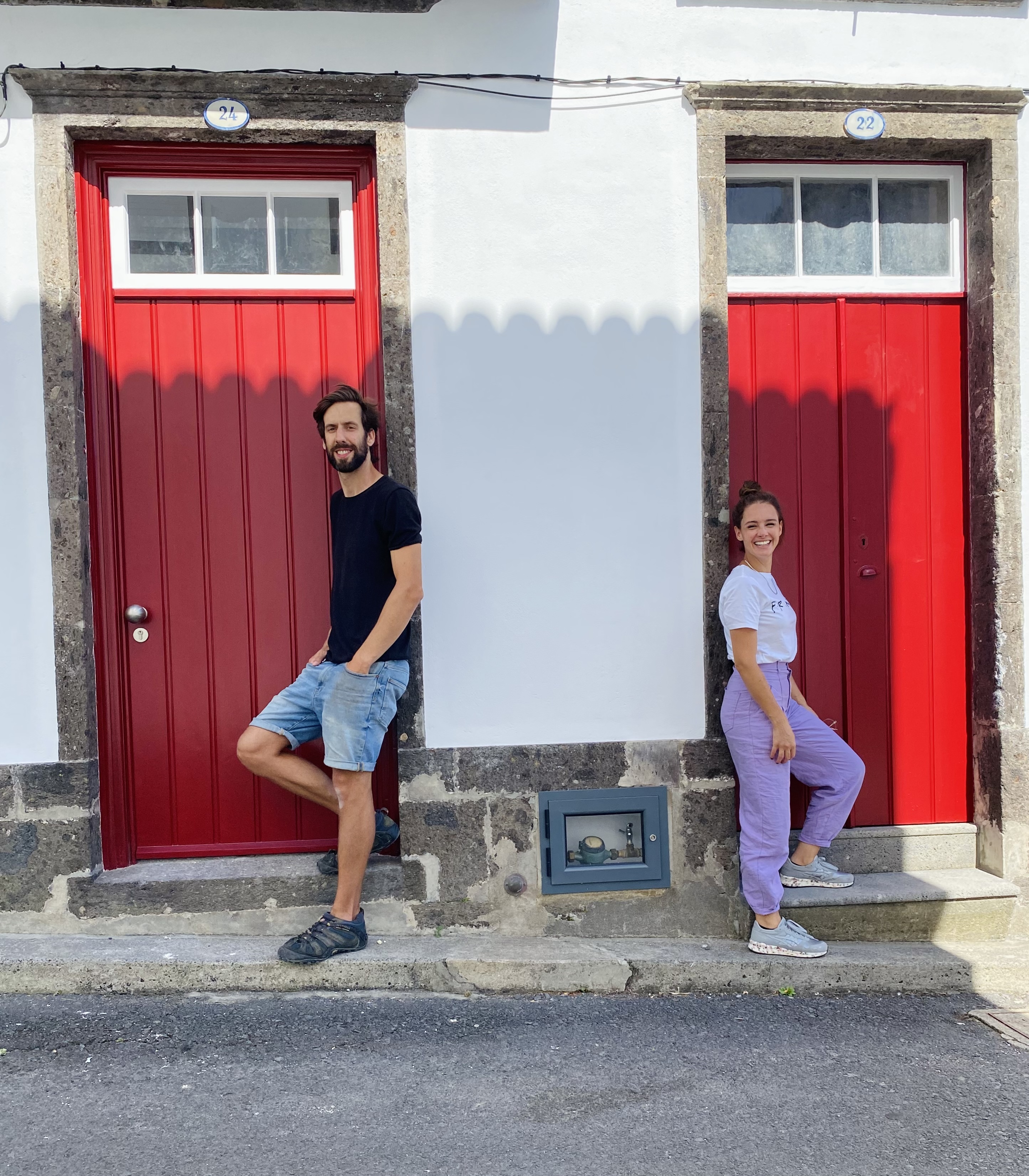 A casa açoriana de Marta Andrino e Frederico Amaral virou alojamento (e ainda bem)