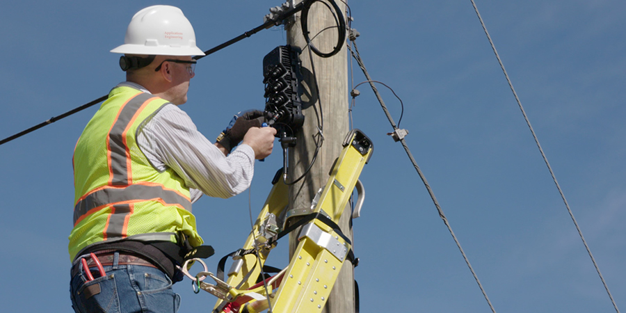 MEO vai ter de baixar preços das mensalidades de acesso a infraestruturas (condutas e postes) para outros operadores
