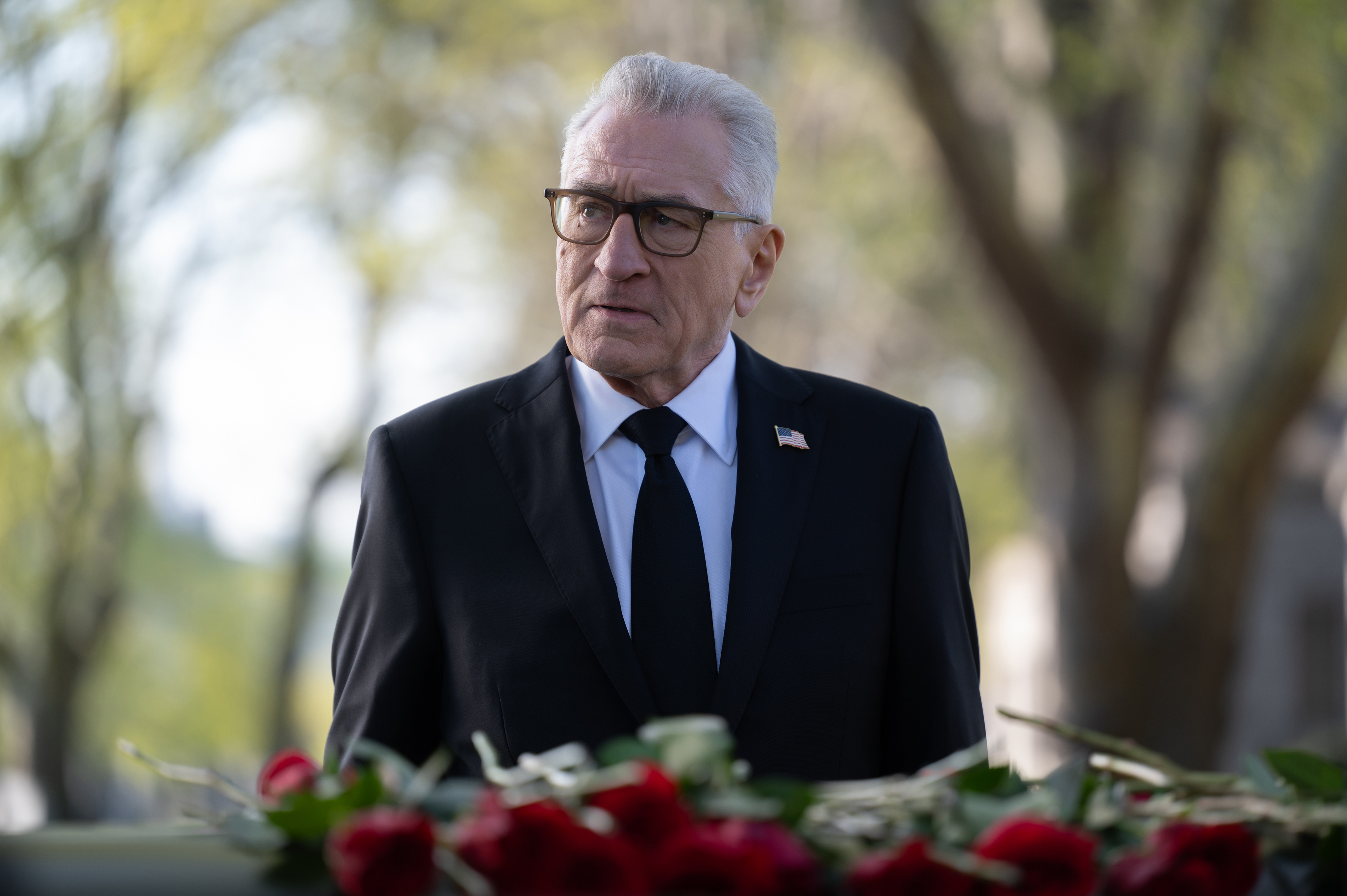 “Zero Day”. 4 motivos para ver a nova série da Netflix com Robert De Niro (que já é a mais vista)