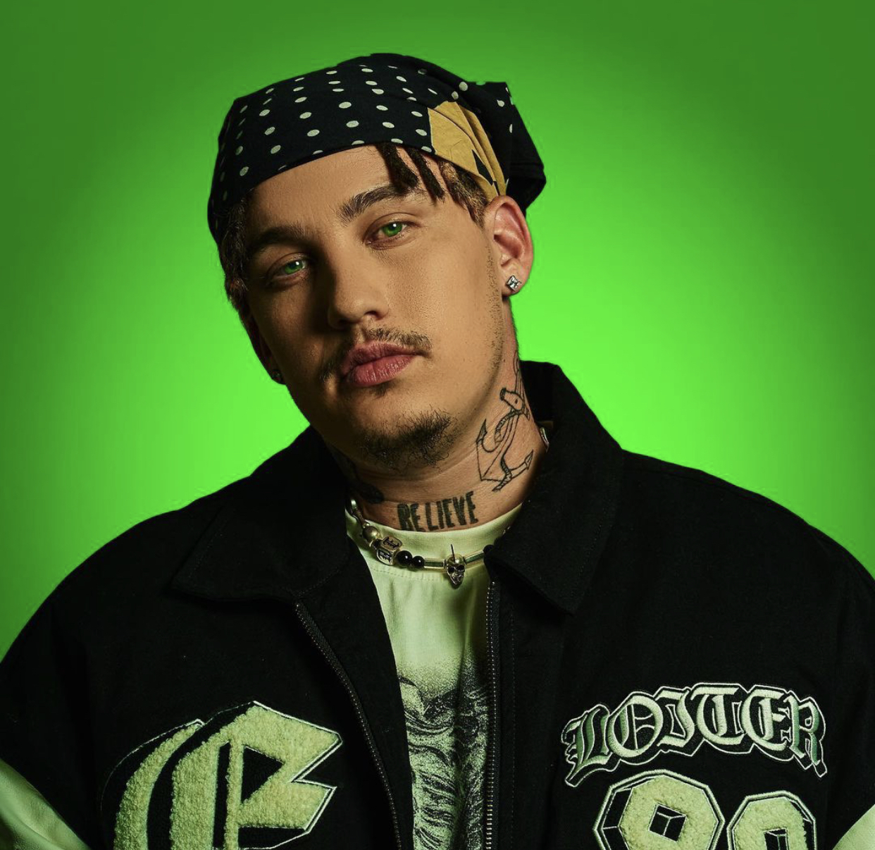 Rapper Costa Titch desmaia durante concerto e morre horas depois. Veja o vídeo do momento