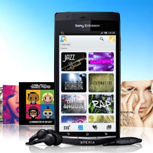 COVID-19. Os vizinhos foram à porta e à janela cantar os parabéns a menina de 8 anos. O vídeo já é viral