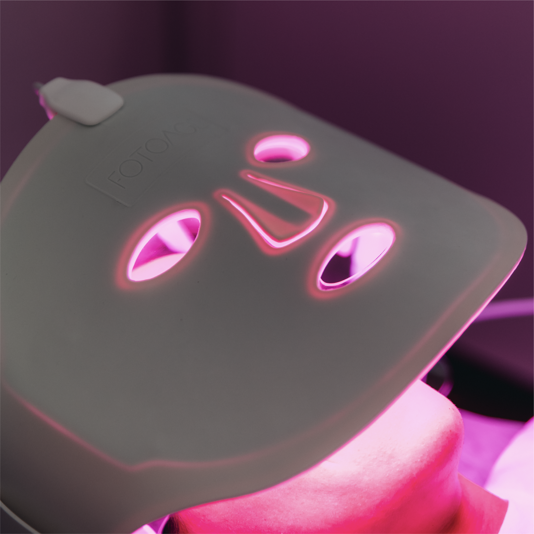 Terapia fotobiodinâmica. O novo tratamento com luzes usadas pela Nasa que vai transformar a sua pele