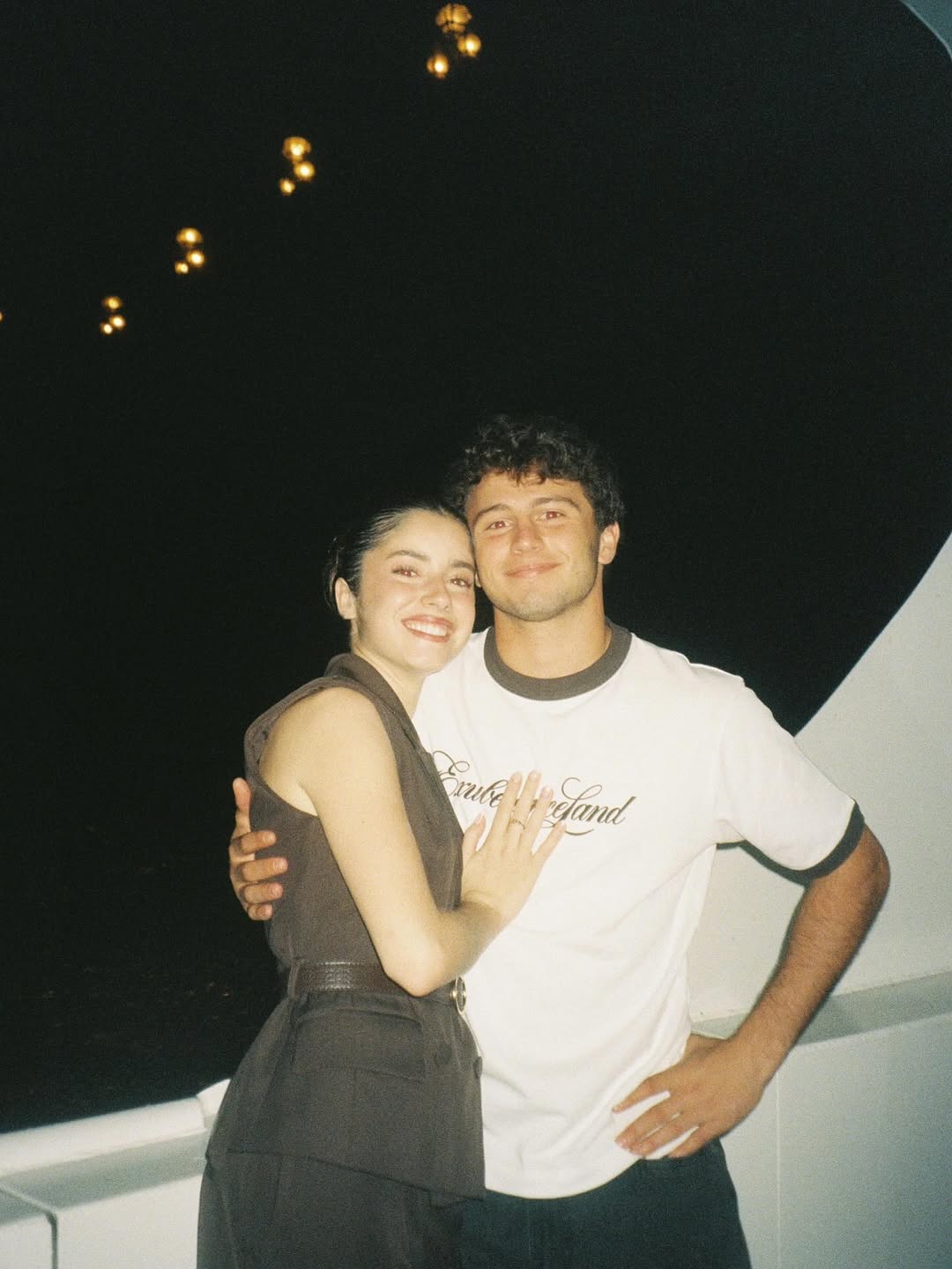 Madalena Aragão revela origem do gesto “123” e como começou a relação com João Neves