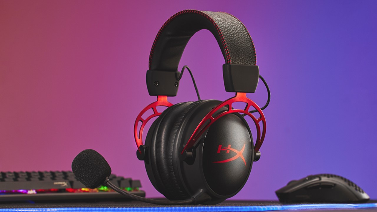 Os novos auscultadores wireless da HyperX têm uma bateria que promete até 300 horas de autonomia