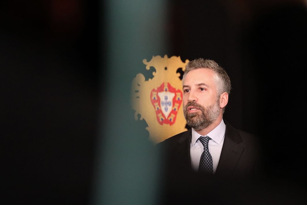 Pedro Nuno Santos compra casa de mais de meio milhão de euros e paga menos de 200€ de IMI