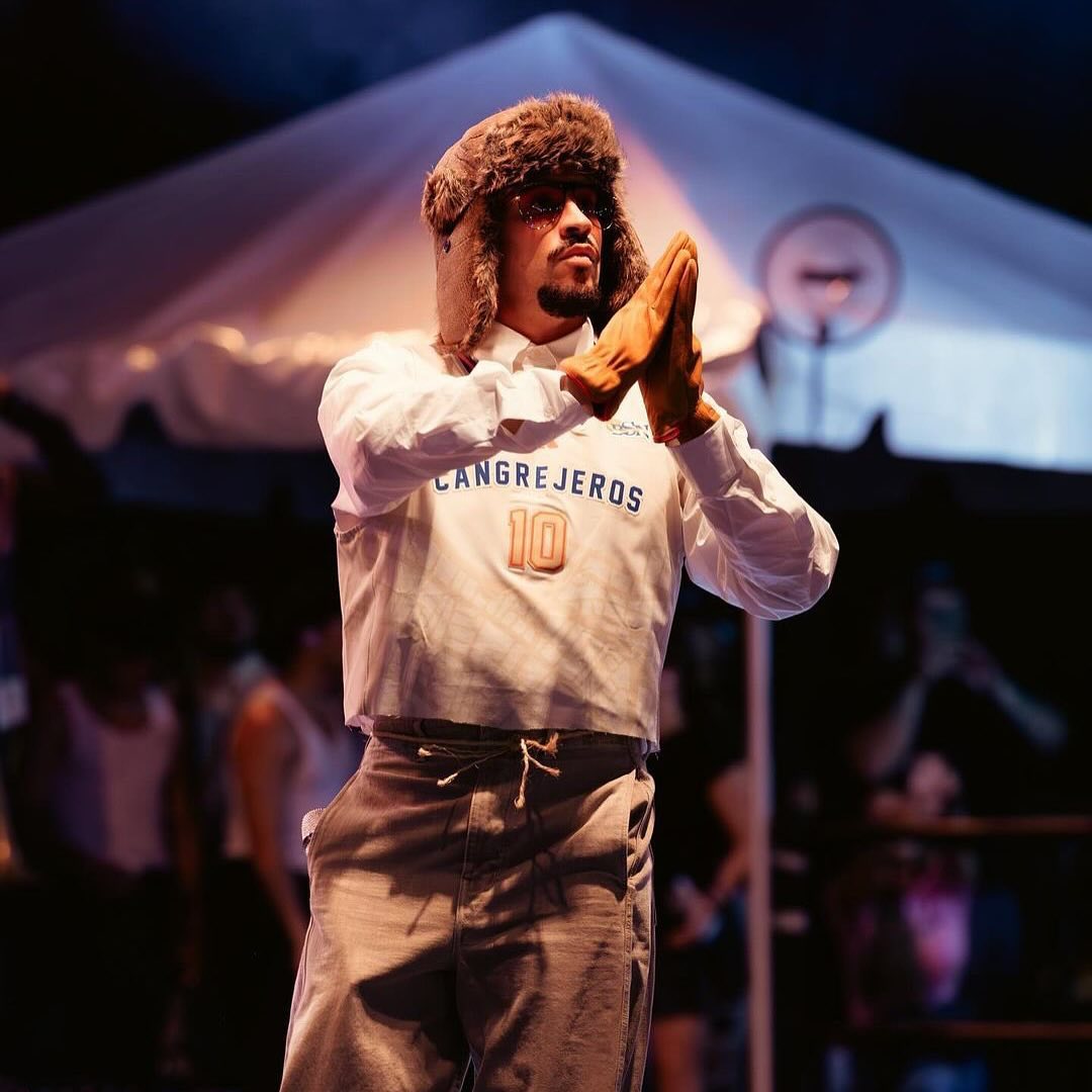 Inspire-se com estas 21 peças estilosas a partir 6,99€ e já a pensar no concerto de Bad Bunny