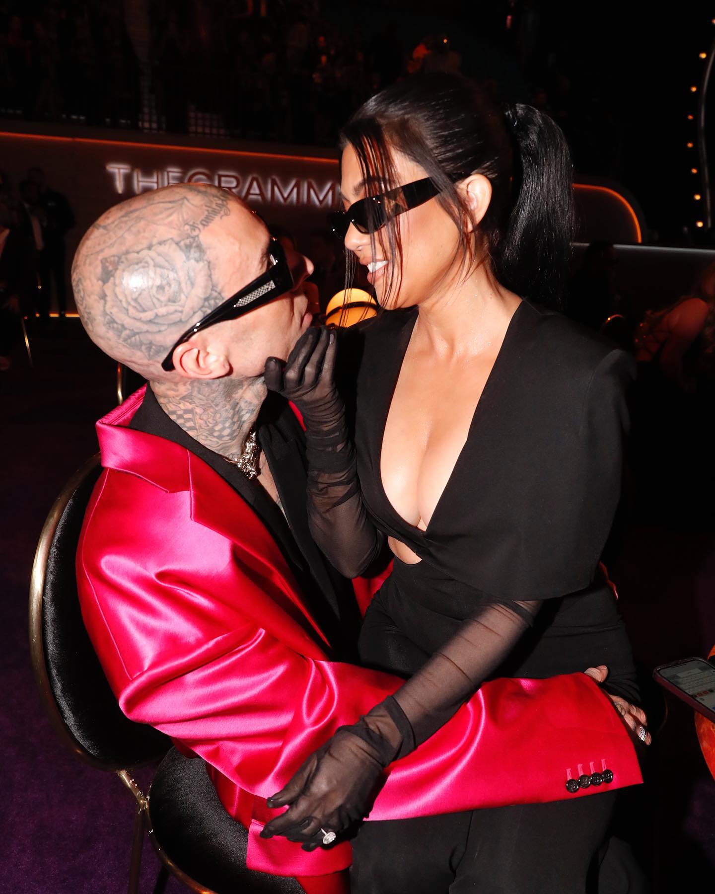 Dar o nó de madrugada. Kourtney Kardashian casa-se em Las Vegas com Travis Barker