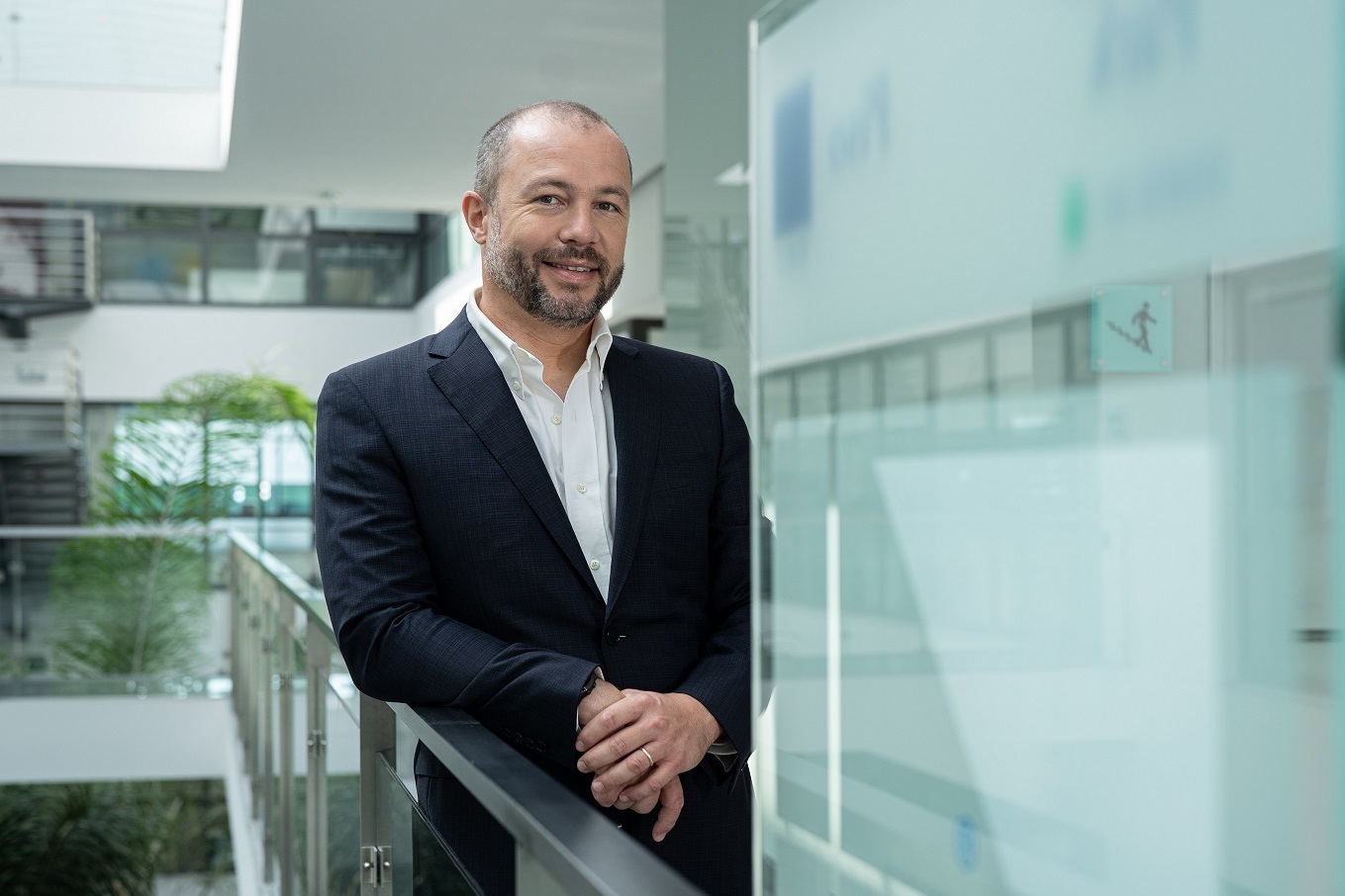 Pedro Nuno Santos é fã de fatos de marca de luxo. Saiba quanto custam os looks do candidato do PS