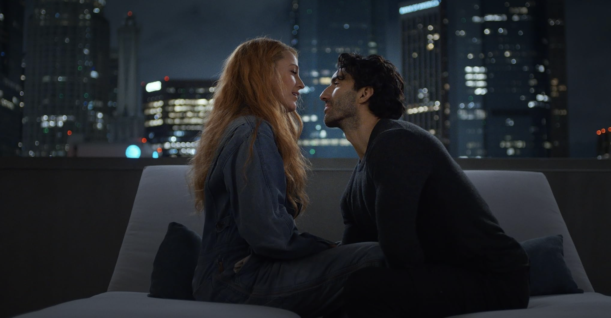 A novela continua. Justin Baldoni acusa Blake Lively de improvisar beijo em “Isto Acaba Aqui” (veja o vídeo)