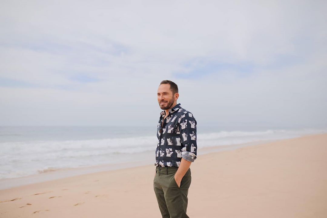 Trabalhou nas obras, passou fome e roubou 40 contos ao pai. A extraordinária vida de Sérgio Praia, o ator de “Variações”