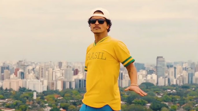 “Festa é no Brasil”. O que andou Bruno Mars a fazer neste país durante mais de um mês?