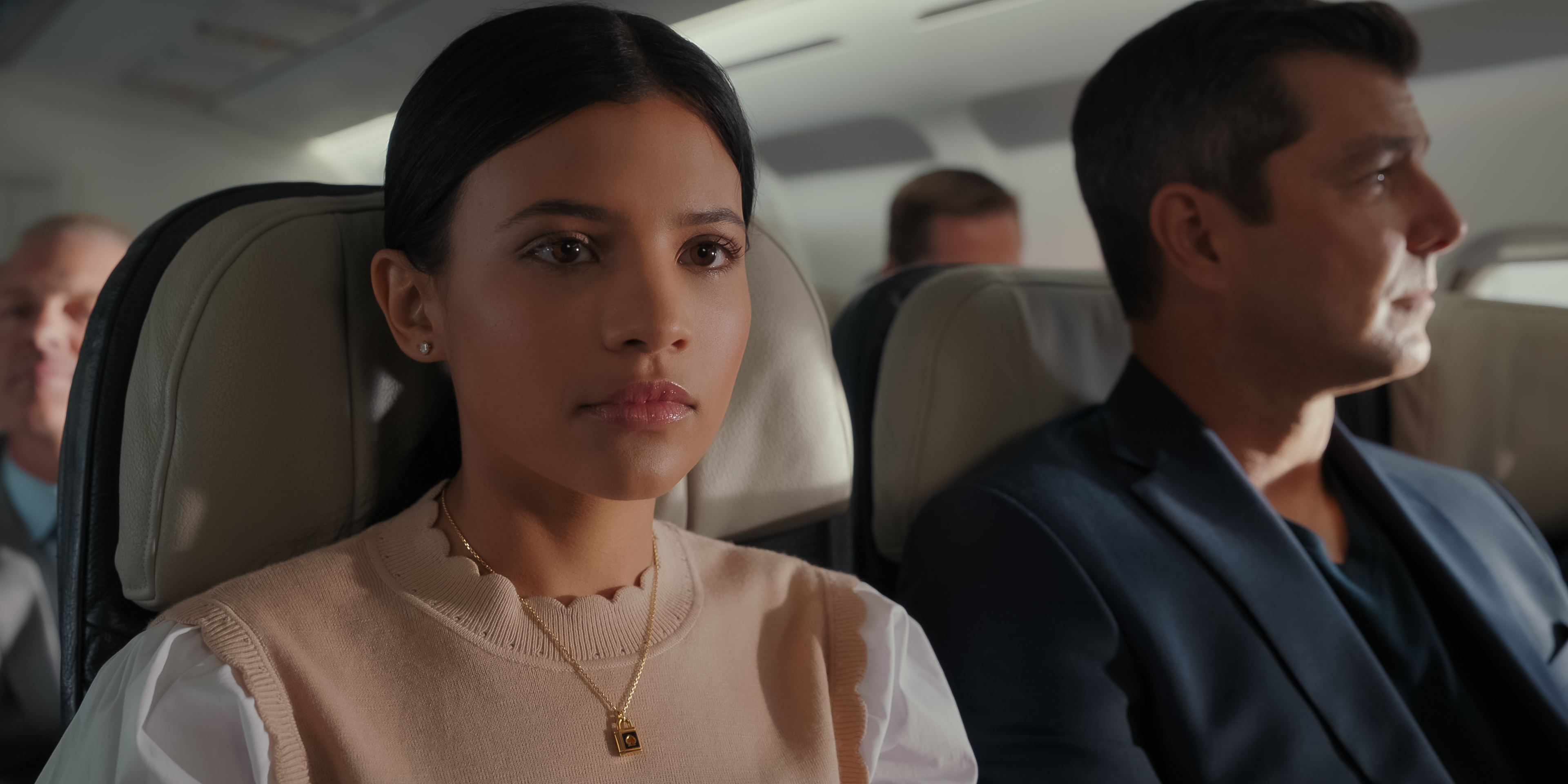 Há uma nova série com um triângulo amoroso que está a conquistar os portugueses (e o mundo)