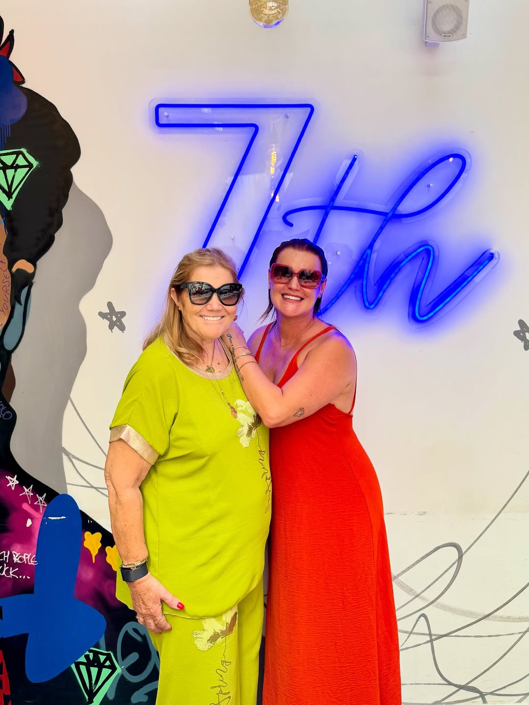 Dolores e Elma Aveiro foram ao brunch. Veja qual foi o eleito pela família de CR7 e o que por lá se come