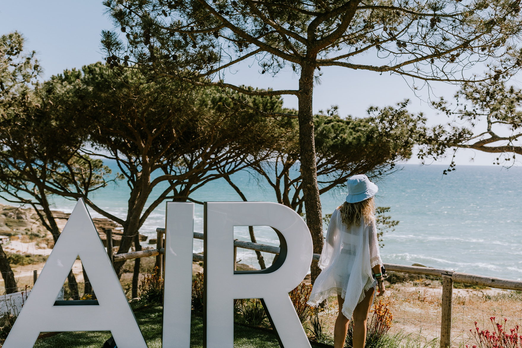 AIR by W Algarve. O spot perfeito para passar os finais de tarde de verão com vista para o mar