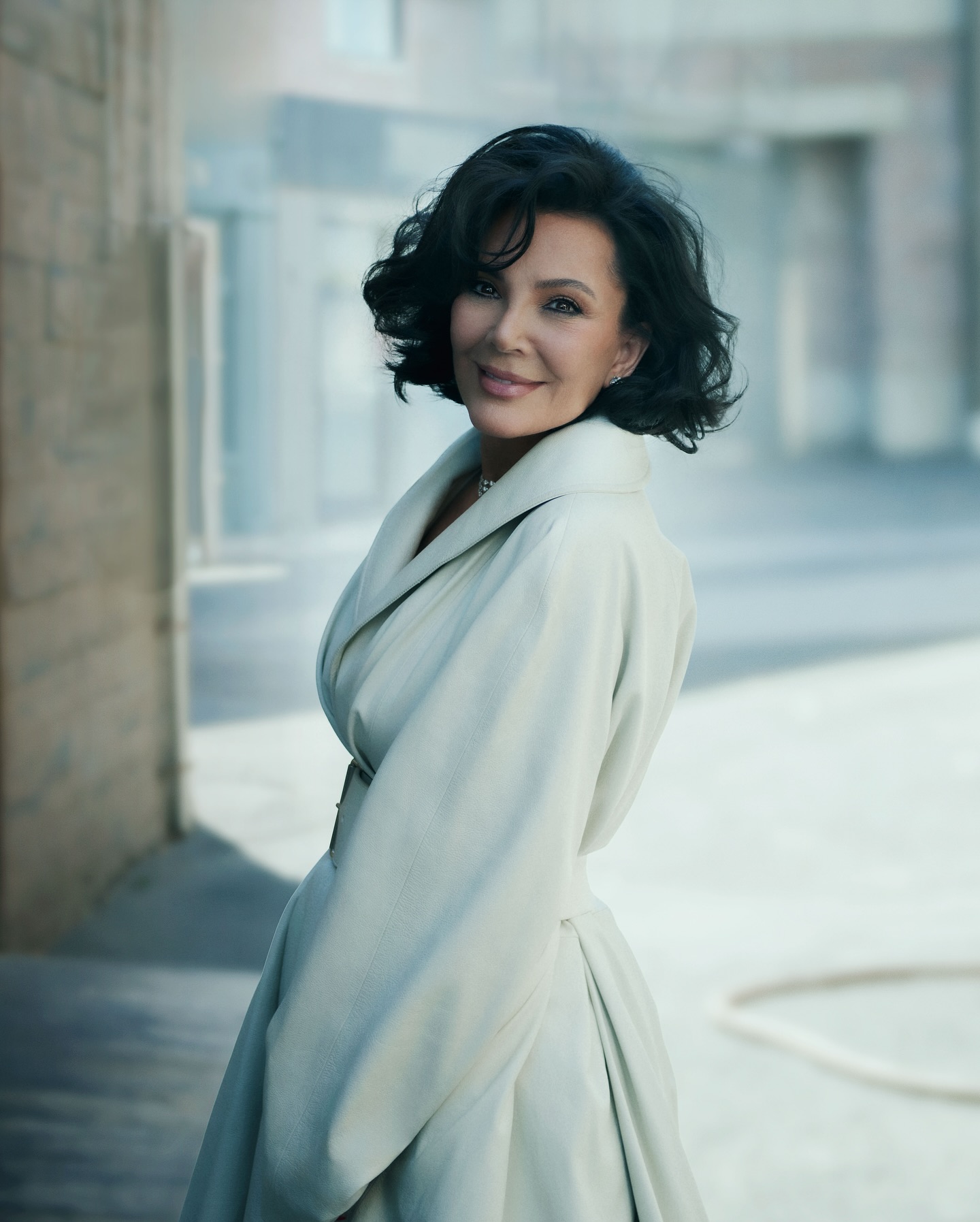 Com quase 70 anos, Kris Jenner admite ter feito novo lifting facial para ser a sua “melhor versão”. Veja as fotos