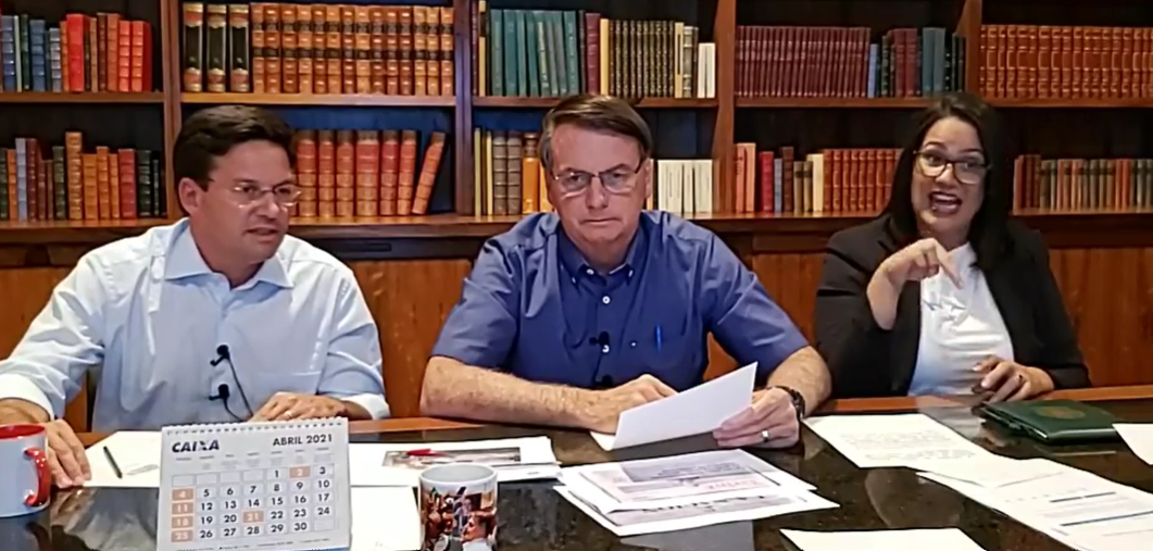 Jair Bolsonaro diz que será o último brasileiro a ser vacinado. “Exemplo que um chefe tem de dar”