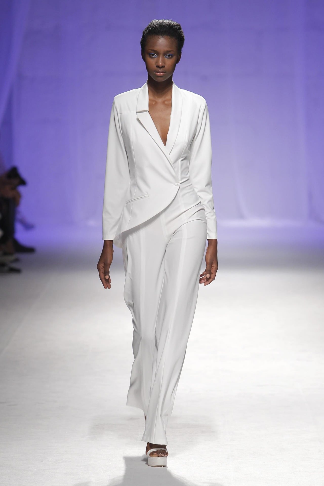 Morreu Layla Costa, uma das modelos que trabalhava com Fátima Lopes. Tinha 24 anos