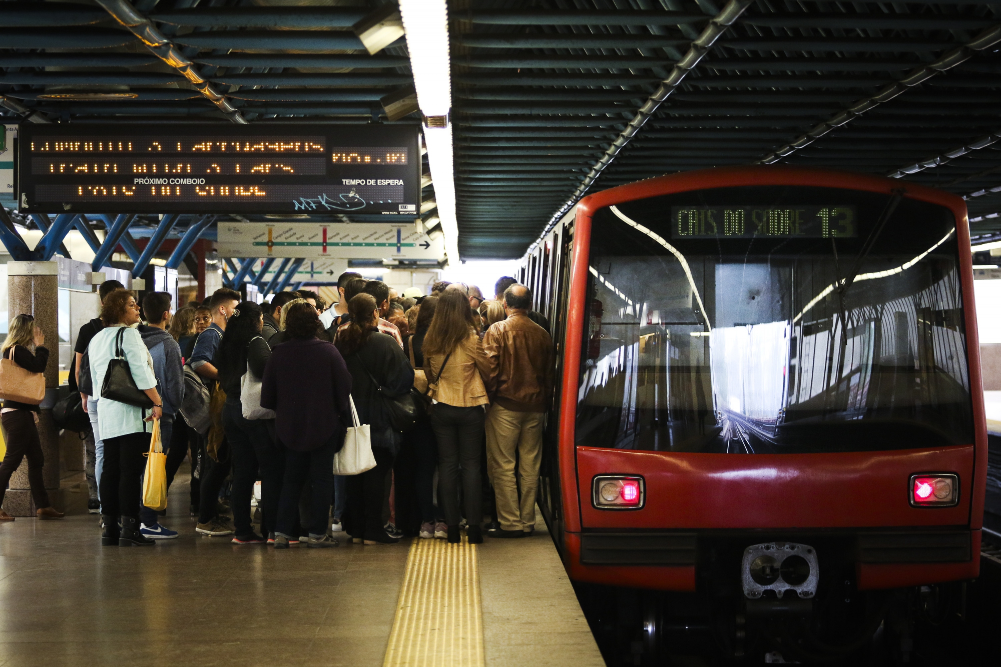 O Metro de Lisboa chega ao Instagram — e lança um desafio aos seus seguidores