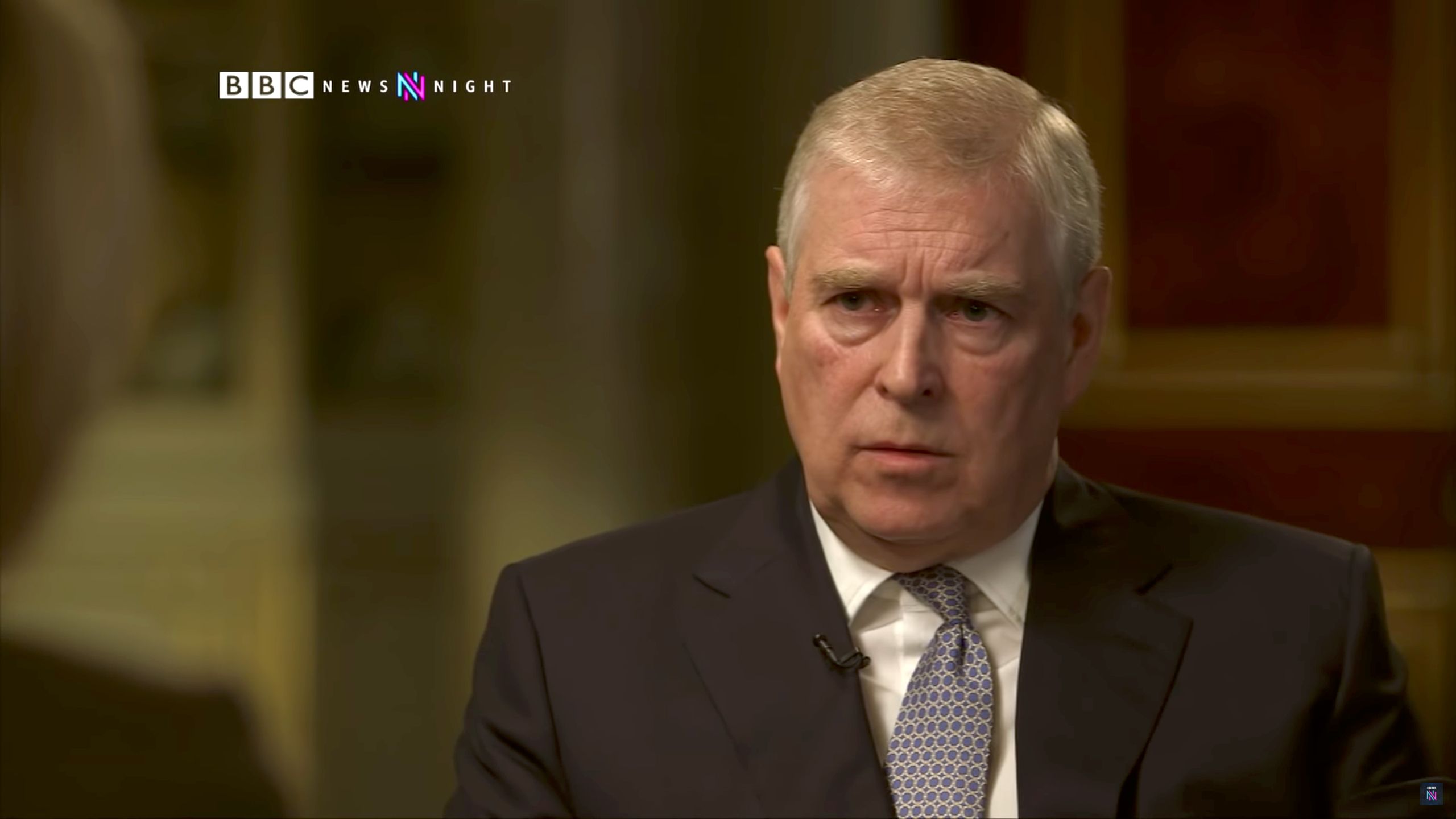 Príncipe André prepara leilão milionário com relíquias familiares após perda de títulos e possível saída do Reino Unido