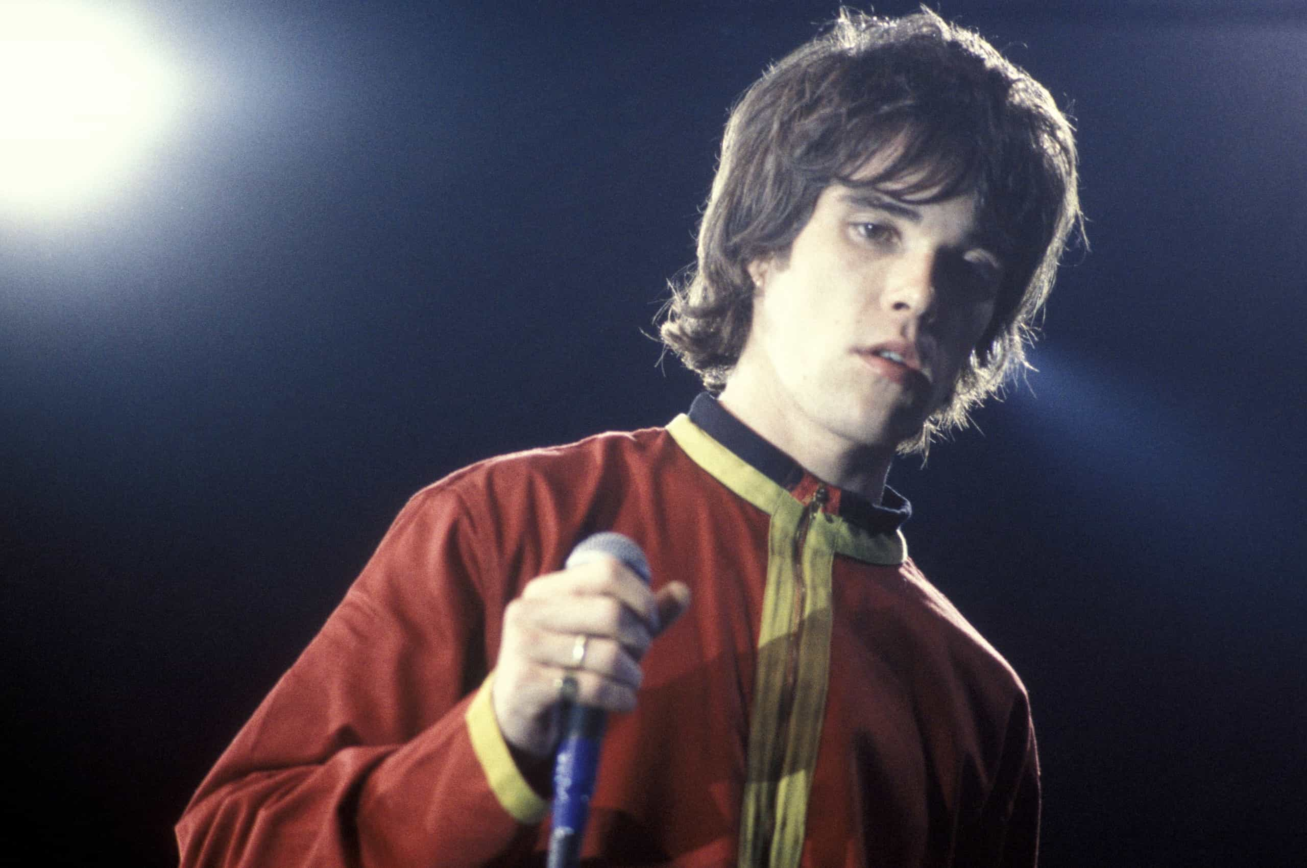 Ian brown. Иан Браун Stone Roses. Иэн Браун 1989. Ian Brown\Ian Brown - (2004) Solarized. Ripples (2019) - Ian Brown.