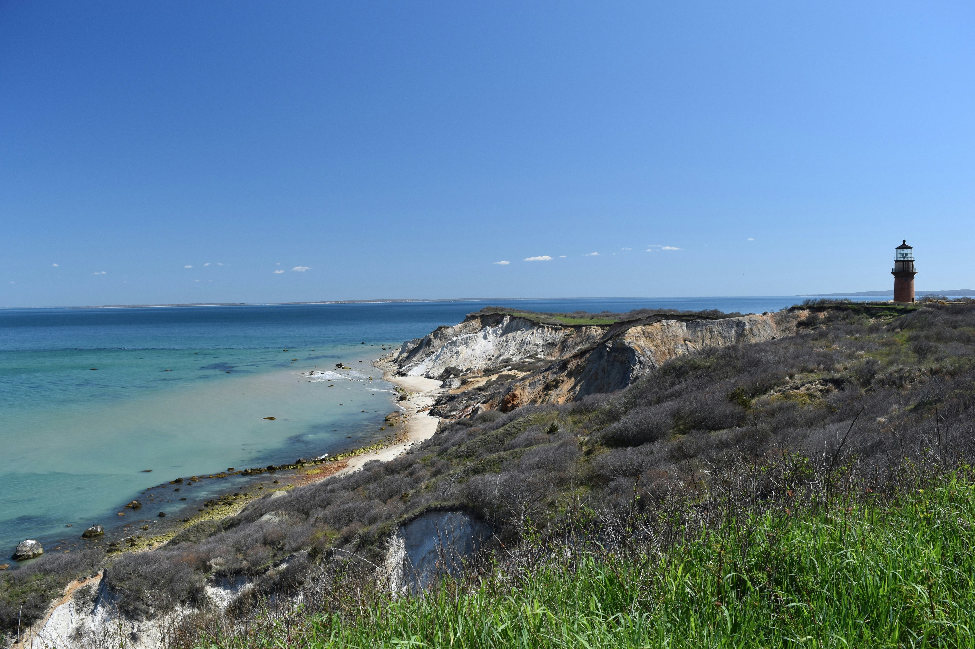 Calor, nuvens, poeiras e trovoadas secas. O que pode esperar do tempo este fim de semana