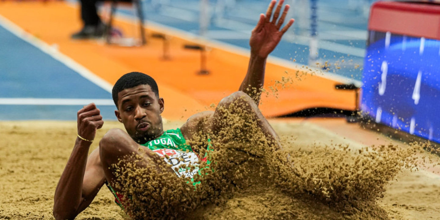 Atletismo/Mundiais: Quatro portugueses na luta por medalhas