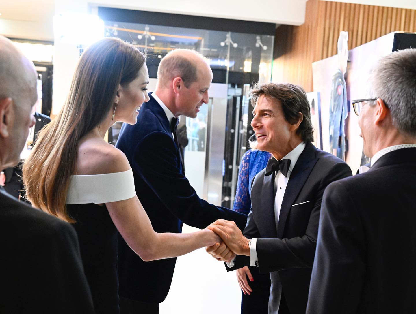 O novo “Top Gun” está a chegar e nem os duques de Cambridge faltaram à antestreia