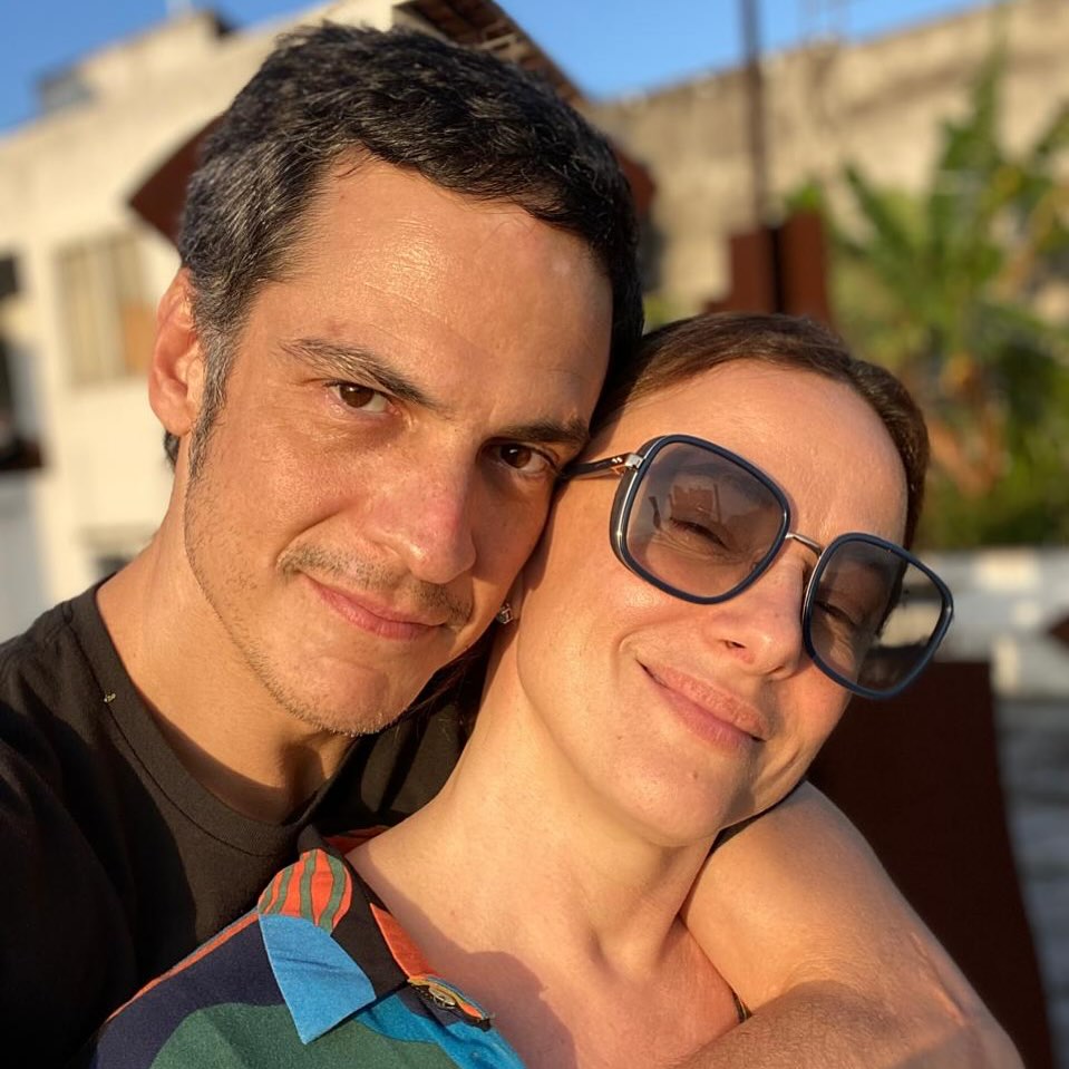 Estrelas de novelas brasileiras separam-se depois de 17 anos. Atriz teve um caso e optaram por um casamento aberto