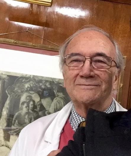 “Daria a vida por ele”. Médico de 83 anos recuperou da COVID-19, mas perdeu amigo 23 anos mais novo
