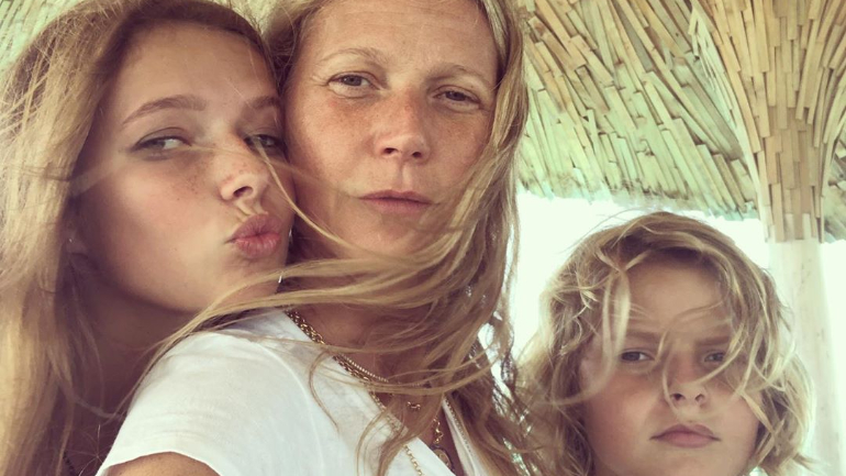 Depois de polémica, Gwyneth Paltrow publica foto da filha (mas com o seu consentimento)