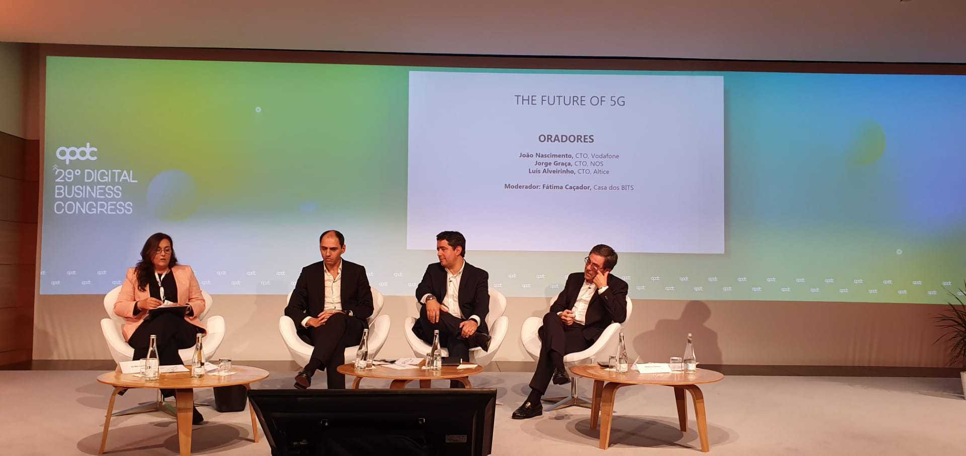 A tecnologia do 5G está pronta e os CTOs dos operadores defendem que atraso no lançamento afeta toda a economia