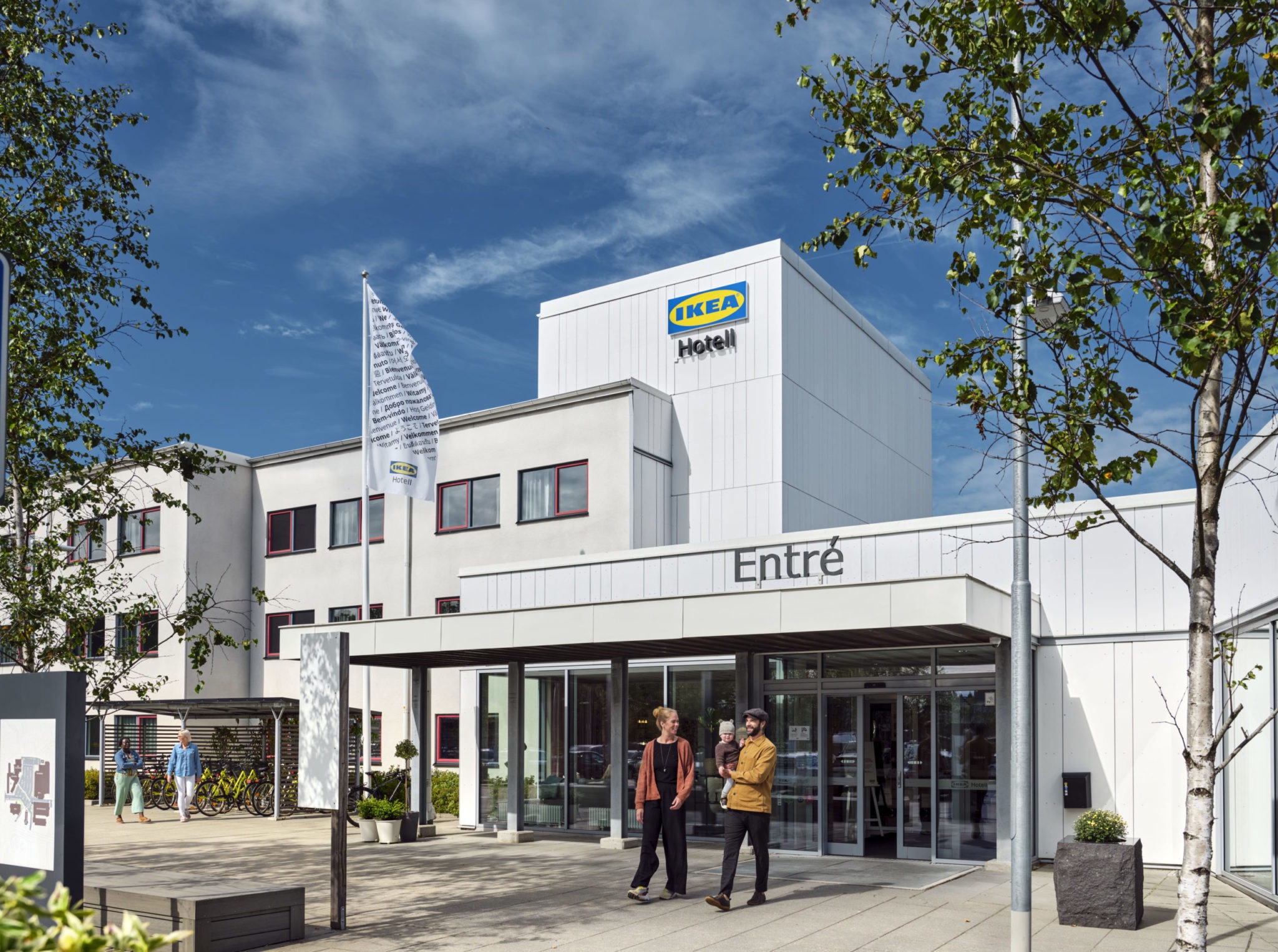 A IKEA tem um hotel — e não, não precisa de montar a sua própria cama. Quanto custa dormir lá?