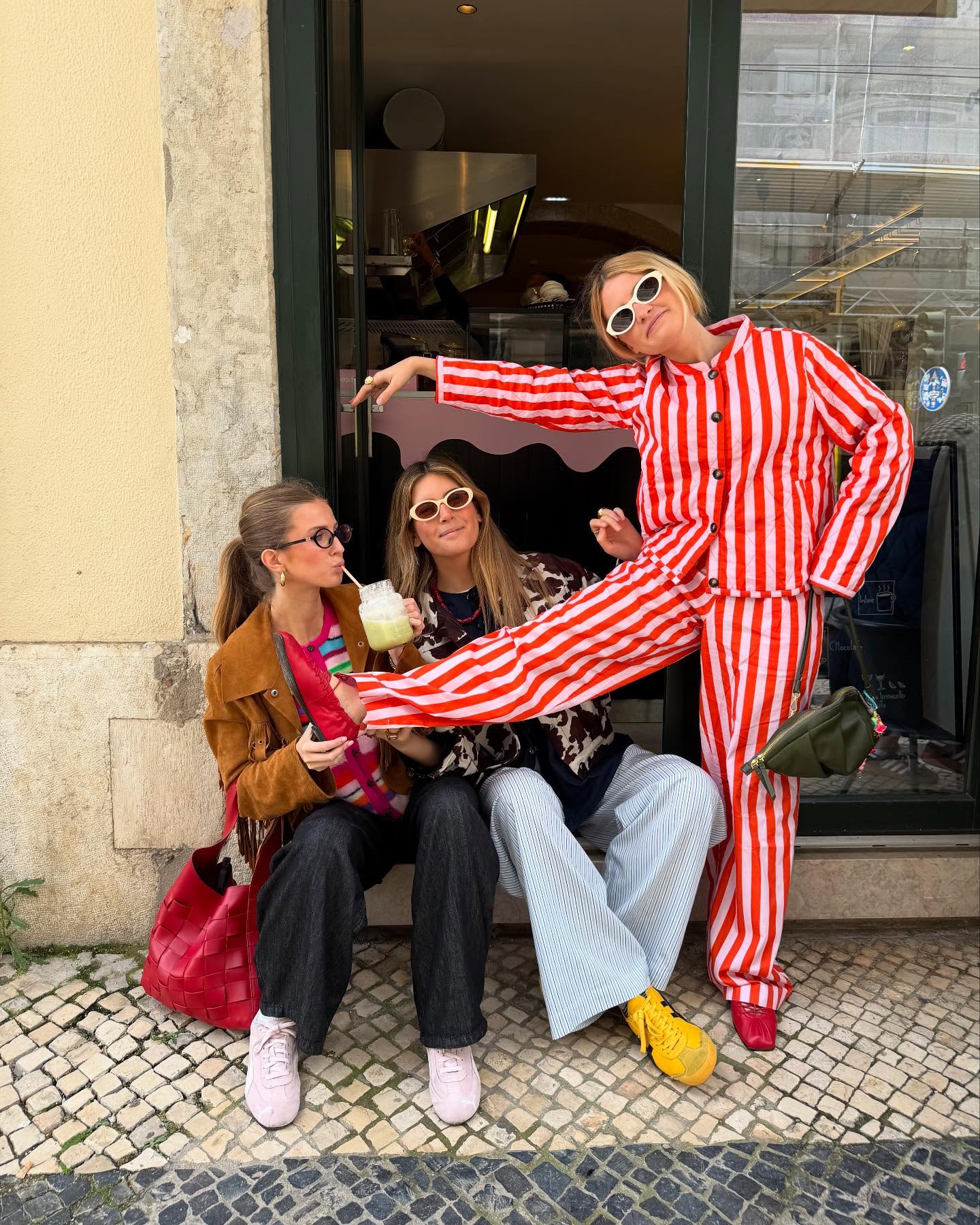 Vai poder ter peças de influenciadoras como Mia de Queiroz. Vem aí uma venda de roupa em 2.ª mão