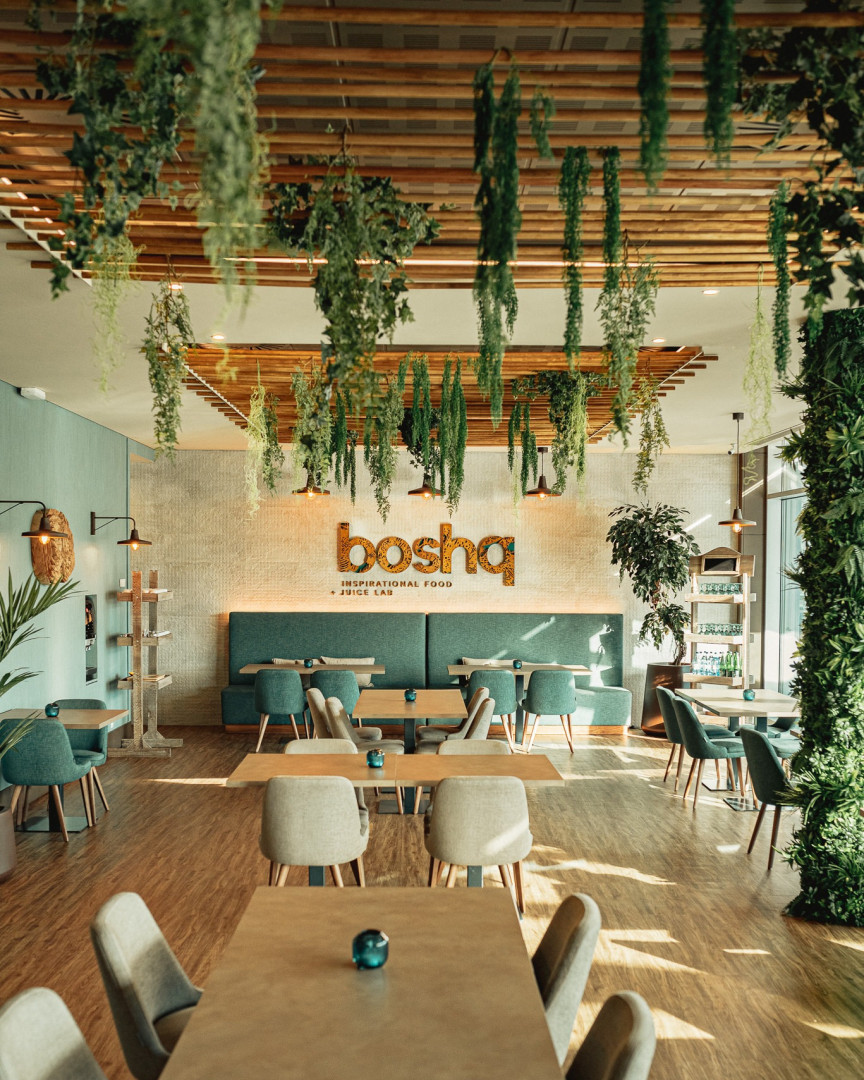 Boshq. A selva onde aquecemos com mil folhas salgado e provámos uma sobremesa de ouro