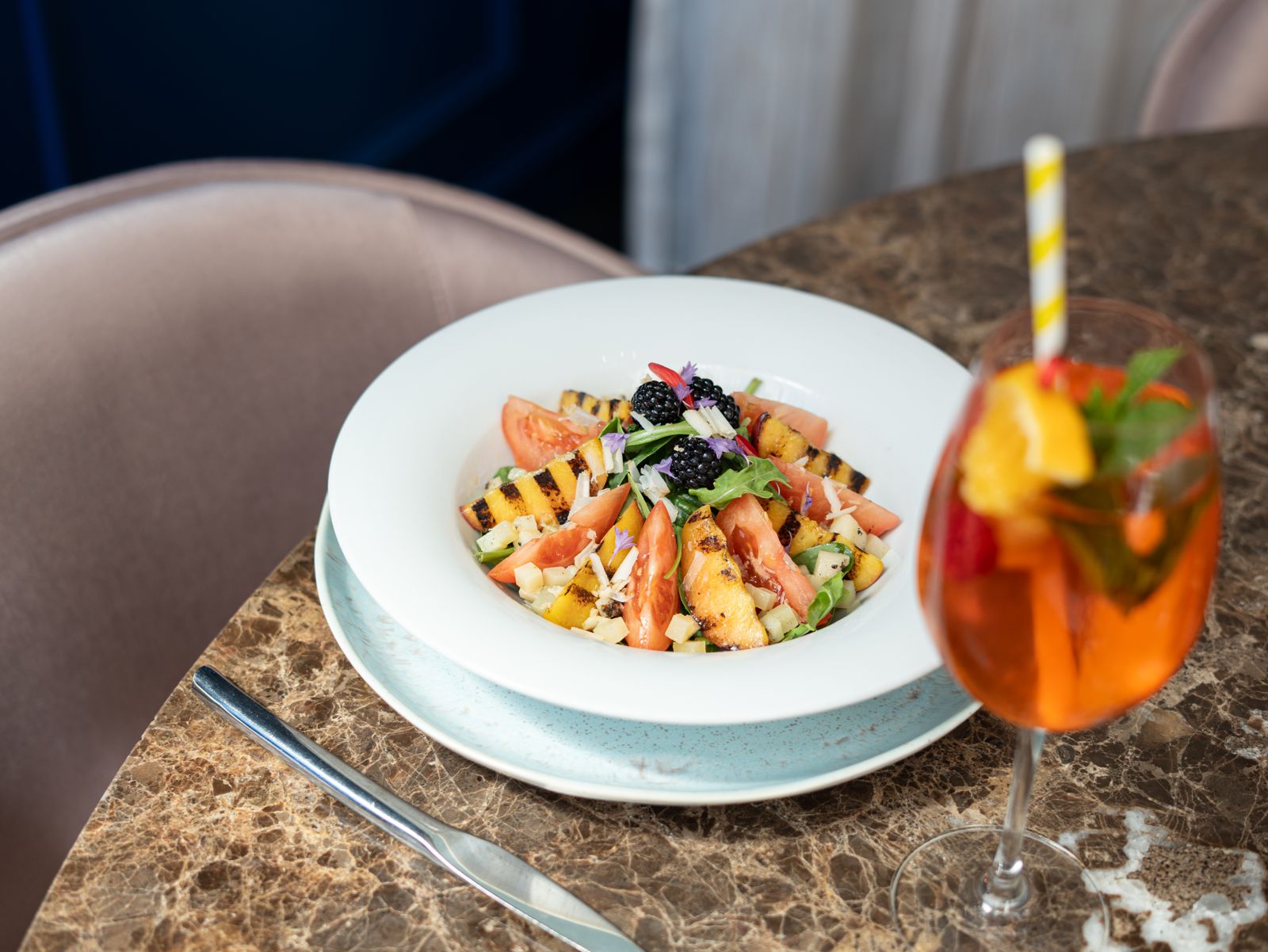 Akla. Tem mesmo de provar o “Summer Lunch”, novo menu de almoço do restaurante do InterContinental