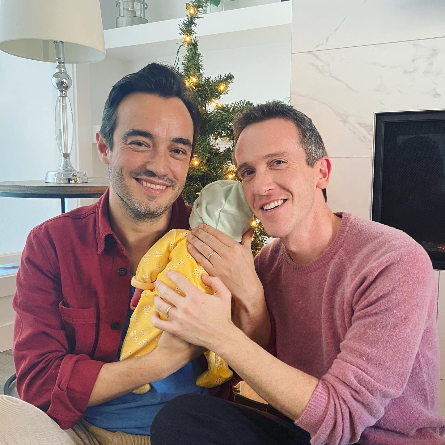 Diretor do Teatro Nacional D. Maria II e marido foram pais. “Para lá de felizes”