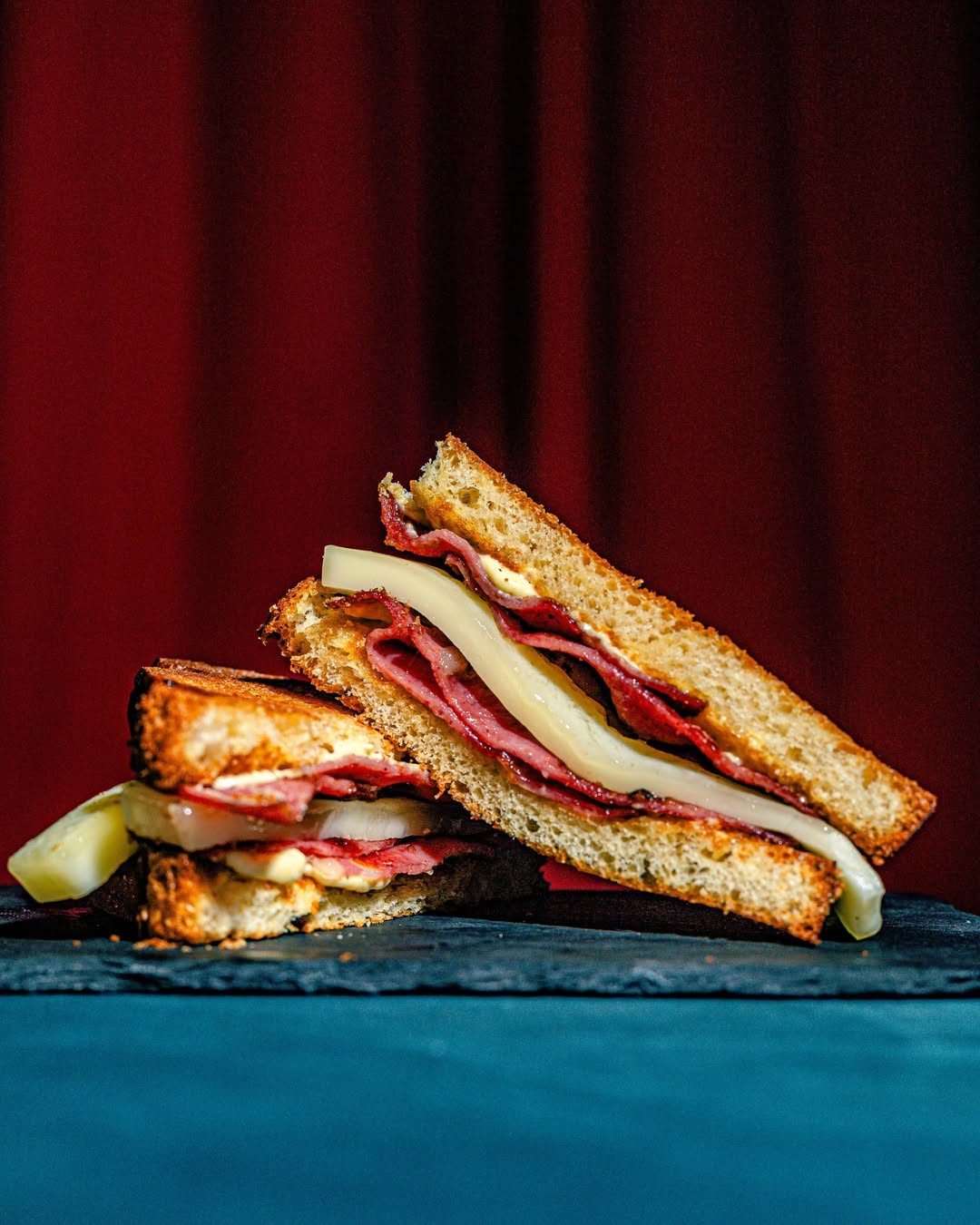 O Melhor Hotel de Luxo do Mundo fica em Lisboa. Como é a oferta gastronómica? E quanto aos preços?