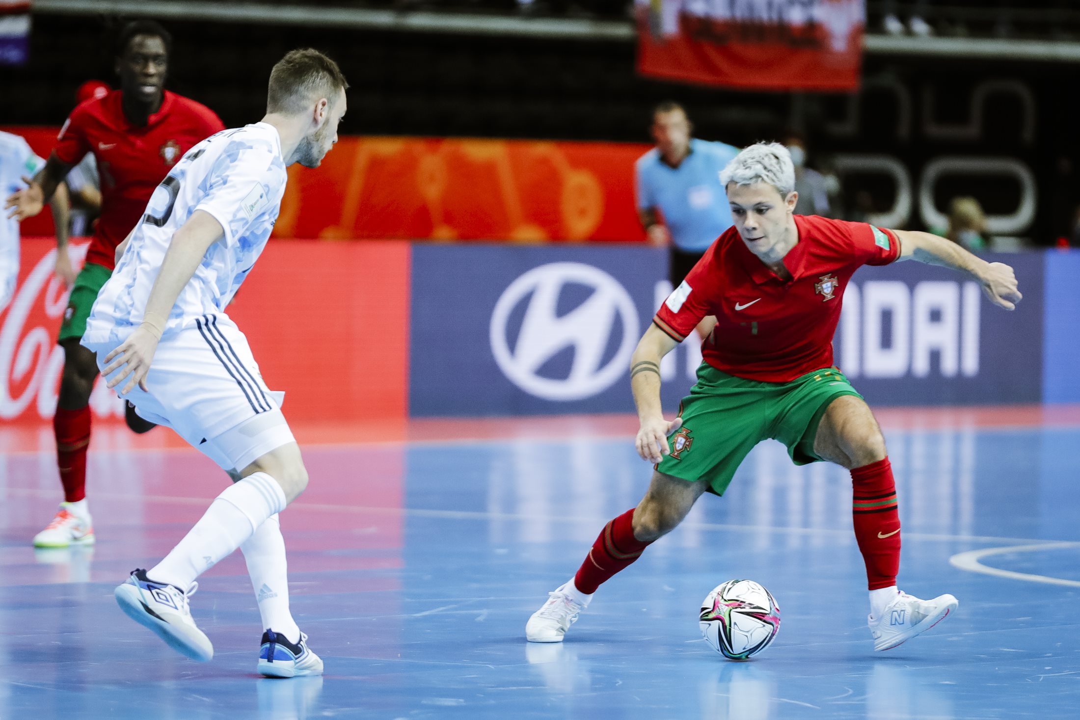 Futsal: Ricardinho eleito o melhor jogador do mundo e iguala