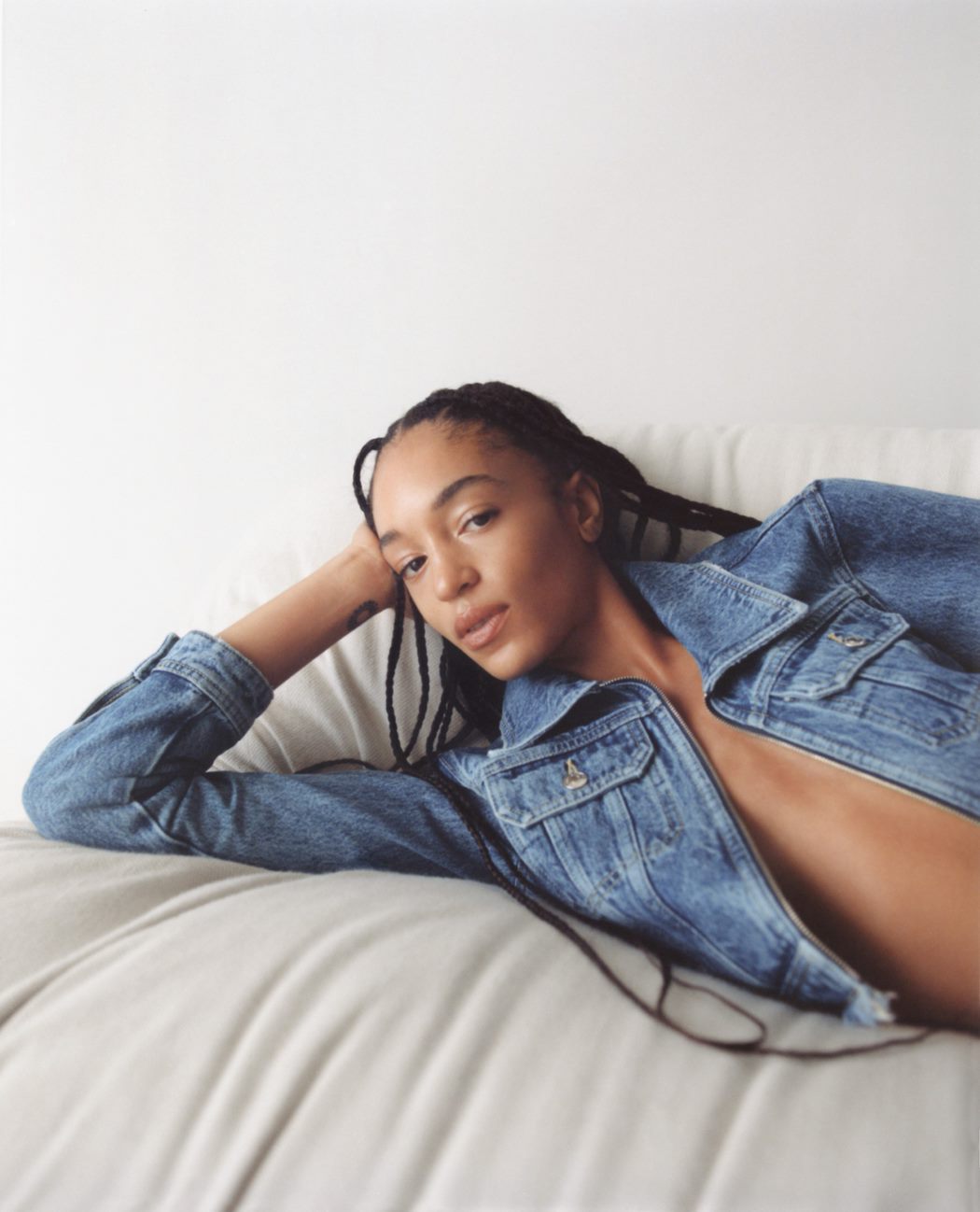 A nova coleção da Mango tem ganga para todos os gostos e é inspirada nos anos 2000