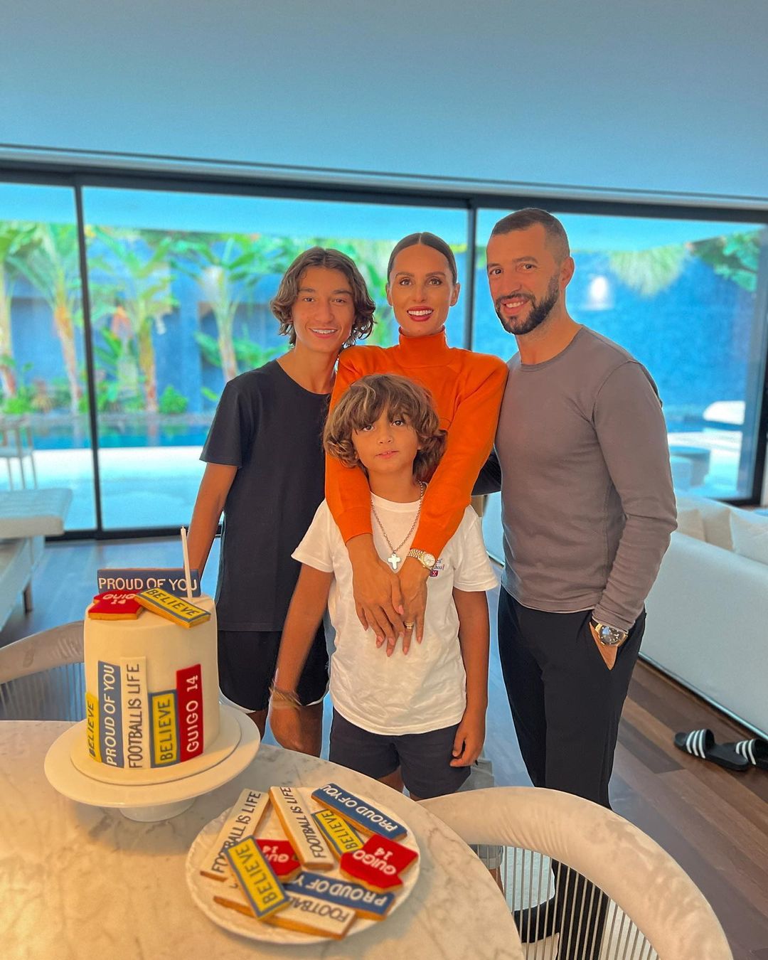 12 anos e um filho depois, Simão Sabrosa e Vanessa Rebelo vão casar-se. “Que venha mais um capítulo”