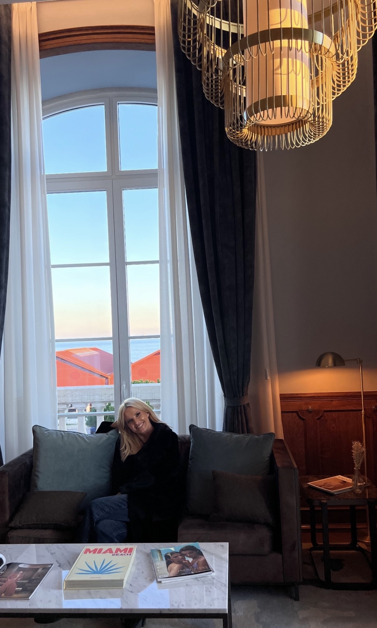 Cristina Ferreira passou a noite neste hotel de 5 estrelas com vista para o Tejo. Veja as fotos