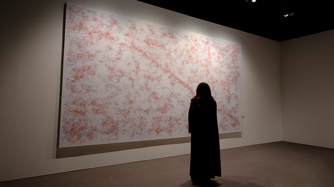 As obras de robots que pintam estão em exposição no Técnico Innovation Center