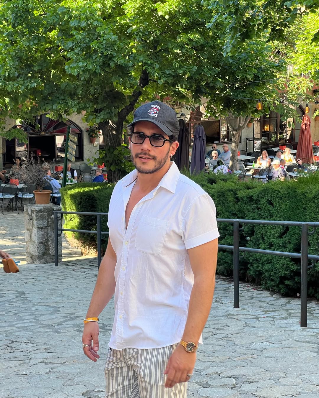 Ricardo de Sá foi agredido durante tentativa de assalto. Veja o estado em que ficou o ator