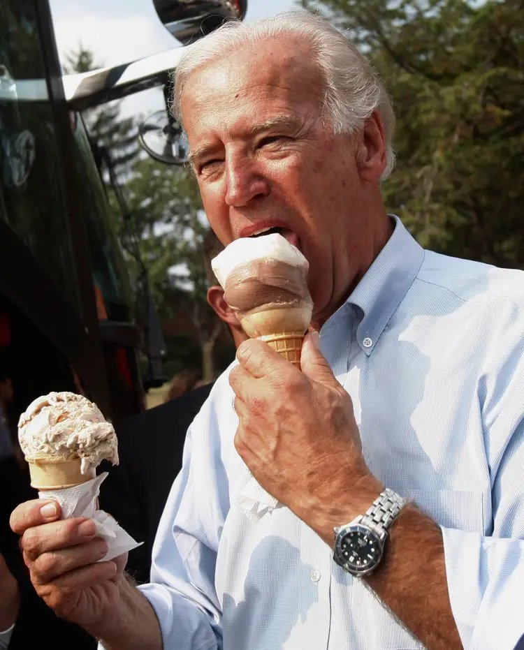 Da UberEats ou Glovo, veja as eleições dos EUA com a comida favorita de Trump e Biden