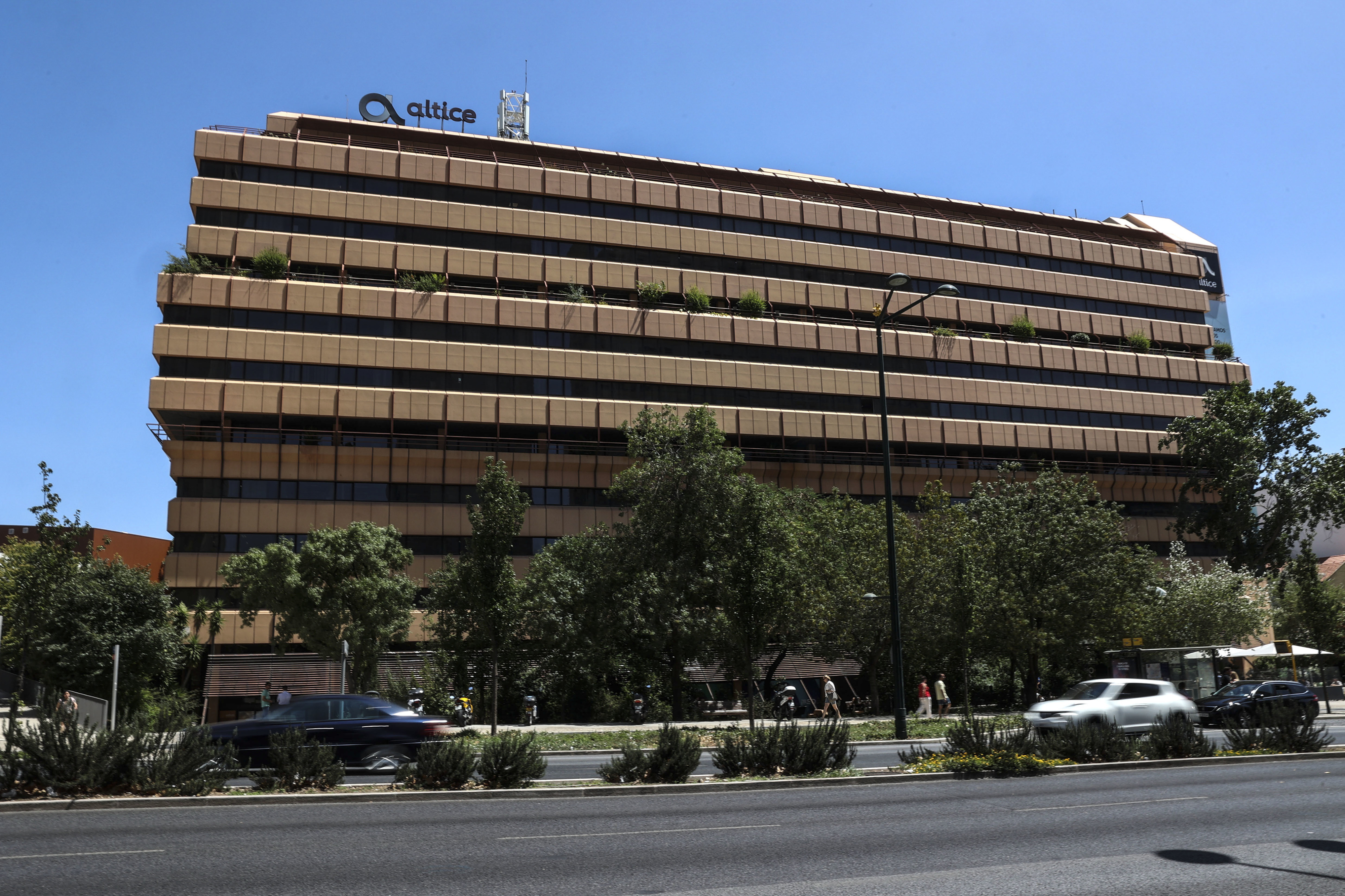 Tribunal da UE reduz para 52,9 milhões de euros uma das multas à Altice pela aquisição da PT